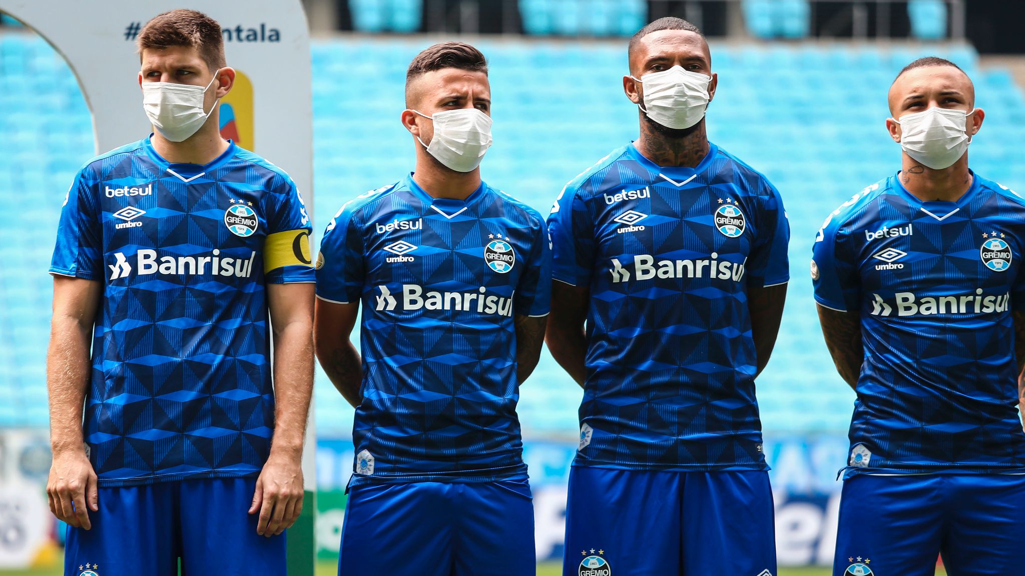 Players of Premier League won’t need to wear masks.